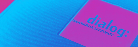 Cover mit Schriftzug Dialog